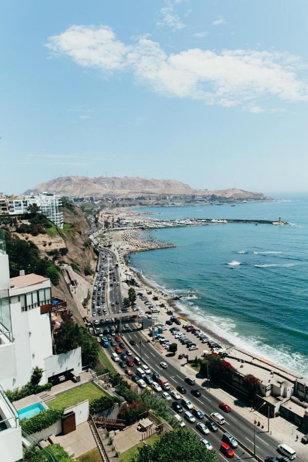 Selina Apartments Miraflores Lima Exterior photo